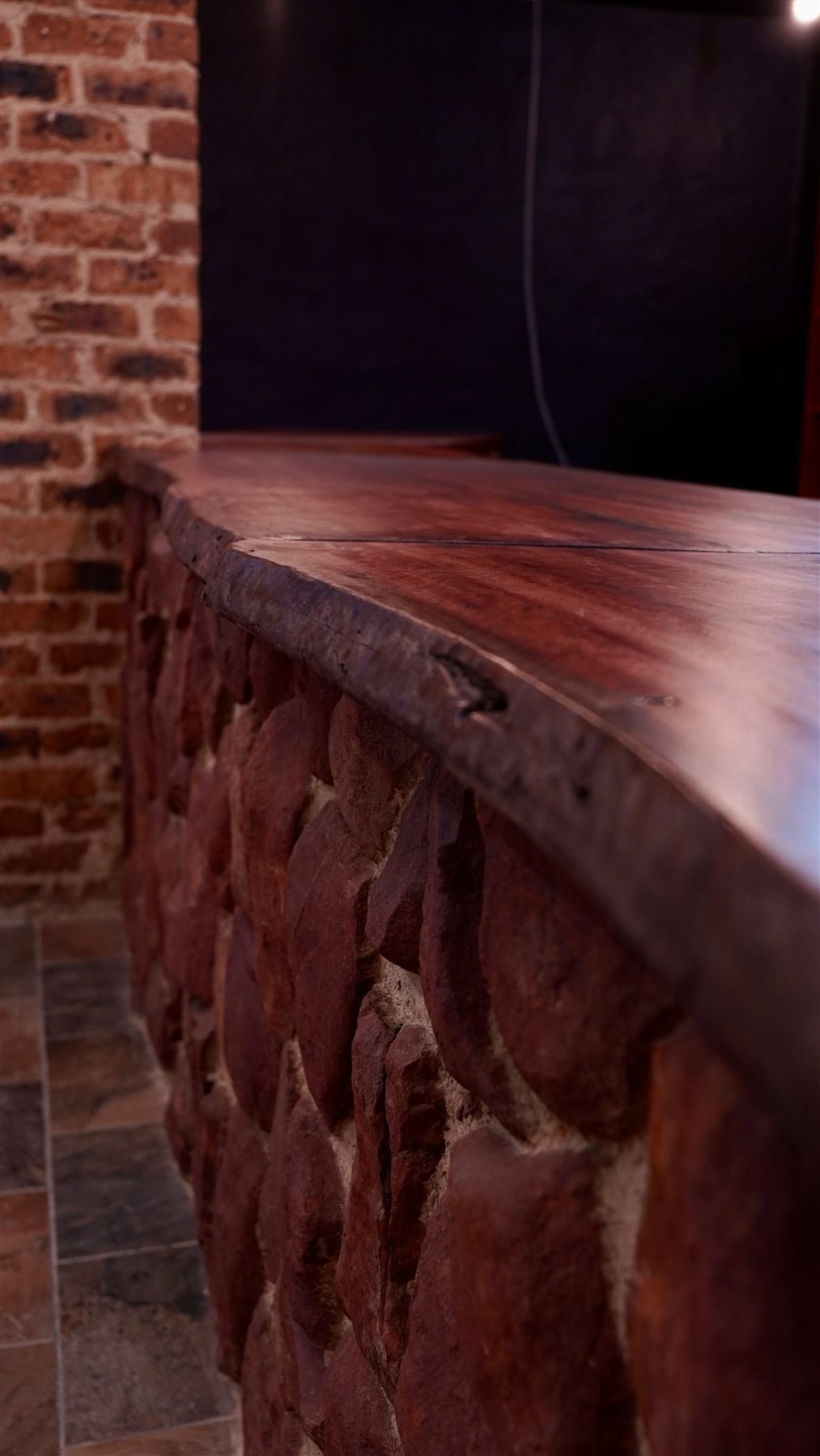 Live edge profile hardwood countertop Benoni Gauteng — De Jager Wood Designs